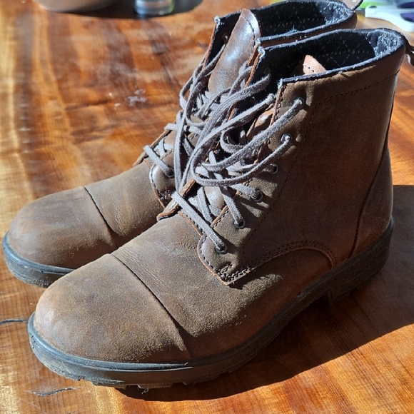 Blundstone Shoes - Blundstone Women's Size 8